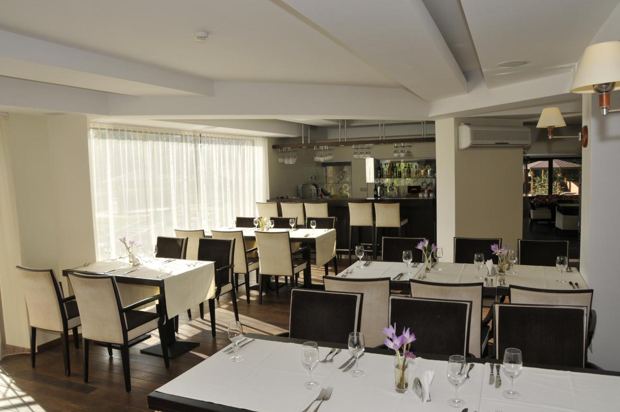 Park Villa Hotel VNO Kültér fotó