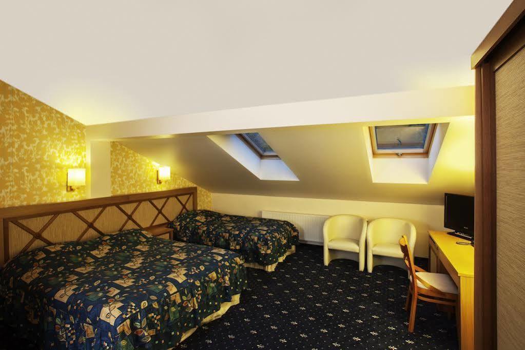 Park Villa Hotel VNO Kültér fotó